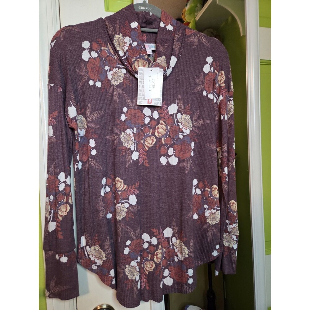 Lularoe Aubrey BURGUNDY FLORAL Womens Shirt Size SMALL NWT‎ Button Detail Cuff